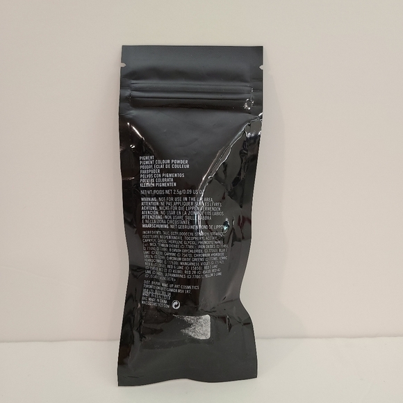 MAC Pigment Mini Loose Powder In Rich Purple - Picture 2 of 11